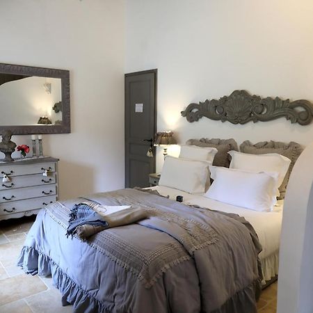 Maison D'Hotes "Les Ecuries Du Mas" Lamanon Kültér fotó